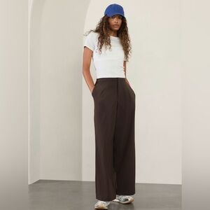 NWT-Athleta Truffle Pinnacle Trouser, Size 12 Tall